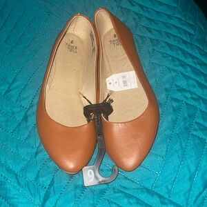 Women time and tru flats